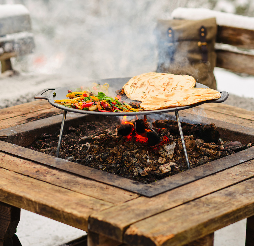 Stekehelle med ben Varmvalset stål 48 cm